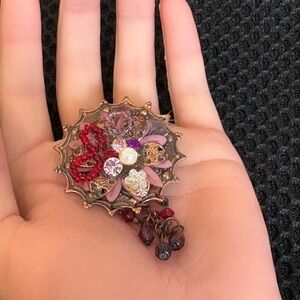 Ornate Antiqued Metal Sparkling Brooch Pin Unisex